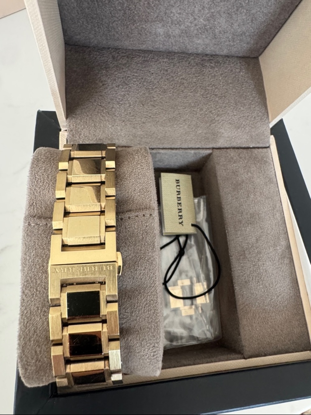 Burberry 'THE CITY' BU9033 Womens Watch - Picture 4 of 14